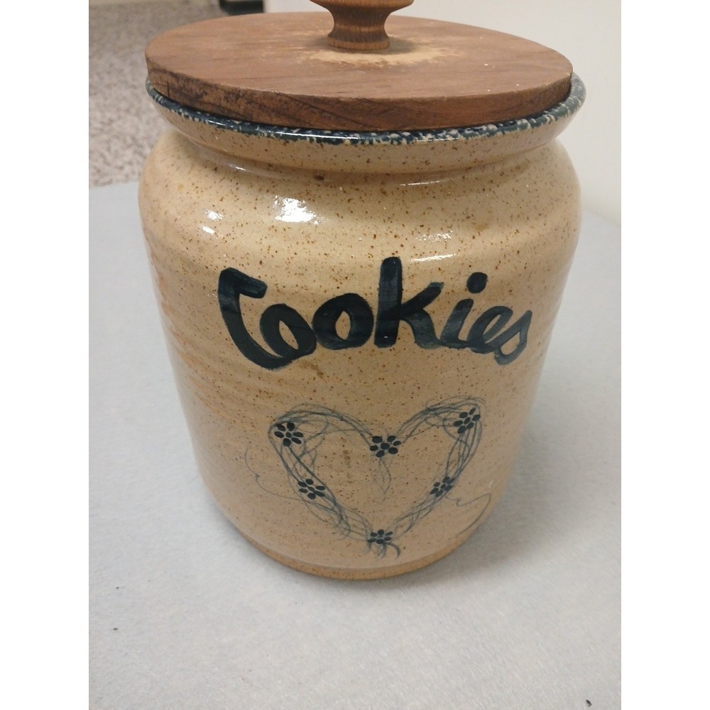 Three Rivers Pottery Cookie Jar  9" Vintage!!